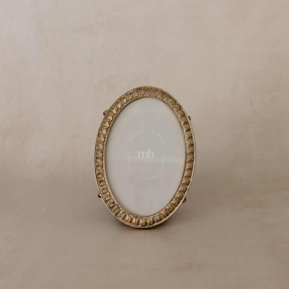 Ivy Oval Picture Frame